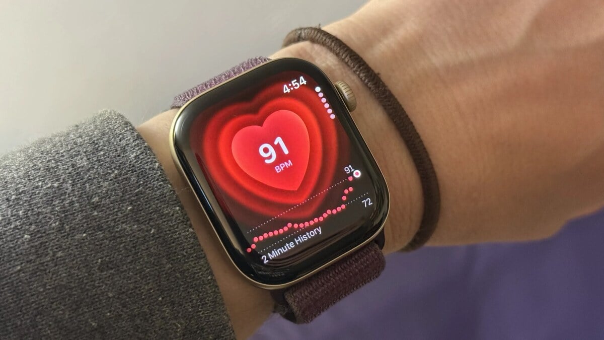 Apple Watch Series 12 Heart Rate Accuracy Tested Against Garmin