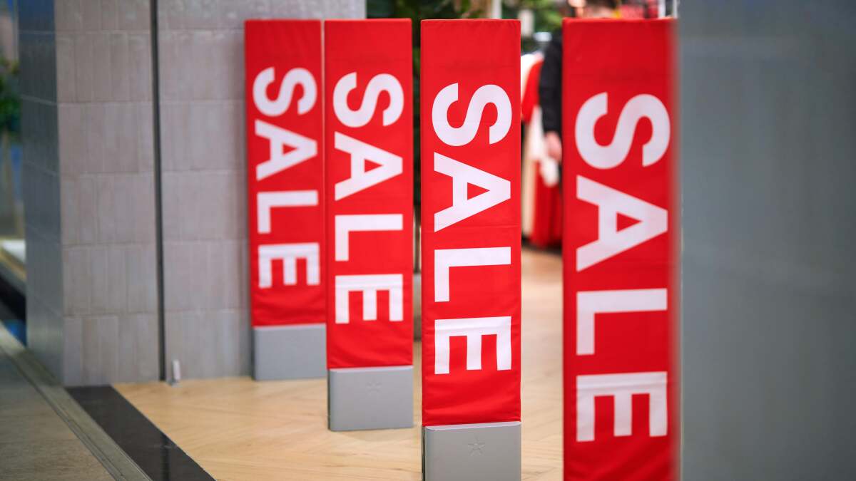 Best Price Tracking Tools to Avoid Overpaying Online
