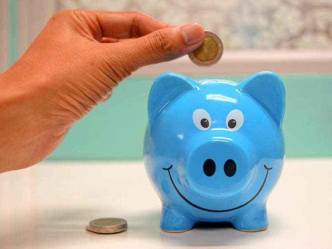 Save money: savings account or savings book?