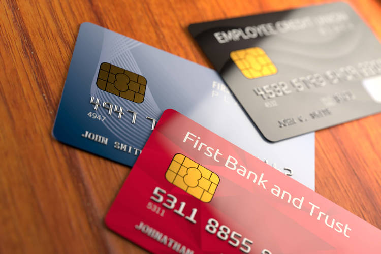 What is the difference between credit card and debit card?